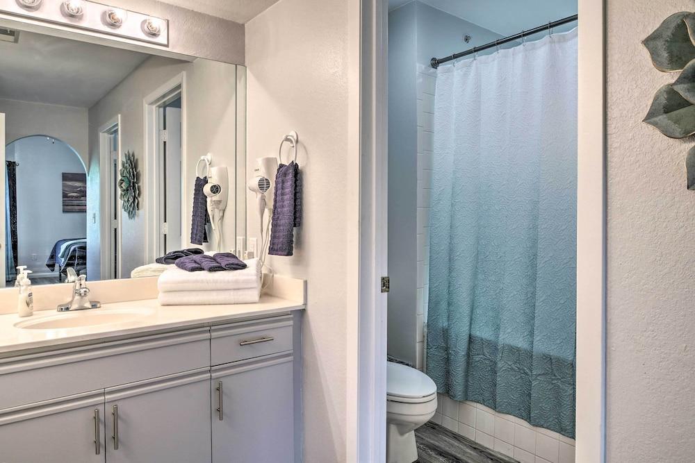 Family Resort Condo w/ Perks in Branson!