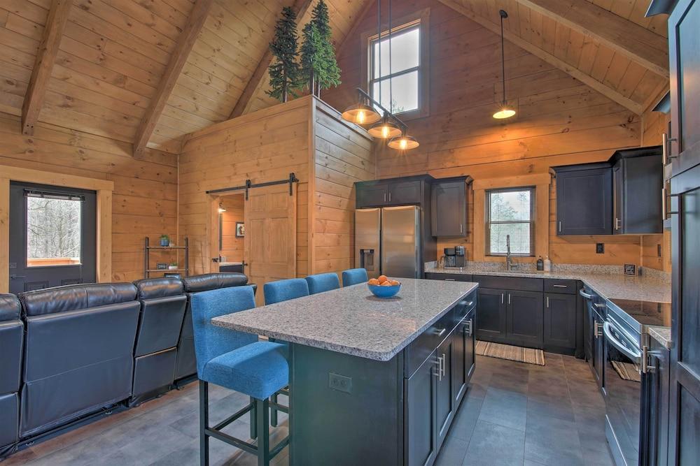 Refreshing Sevierville Vacation Rental!