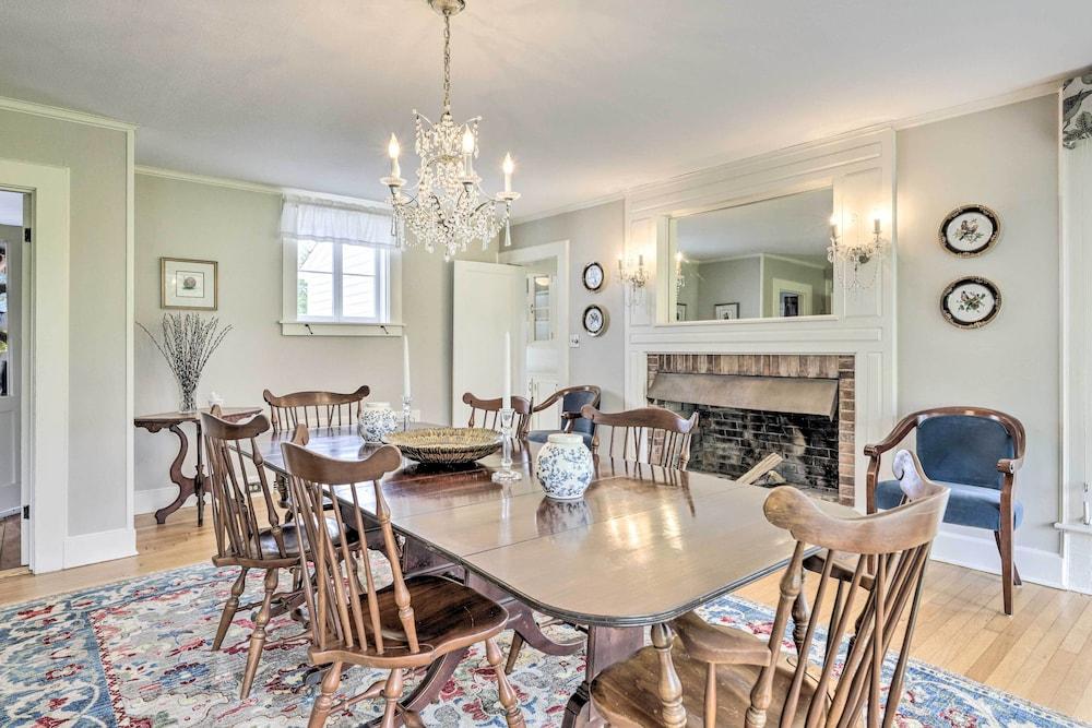 Charming Farmhouse w/ Pool & Fishing Pond!