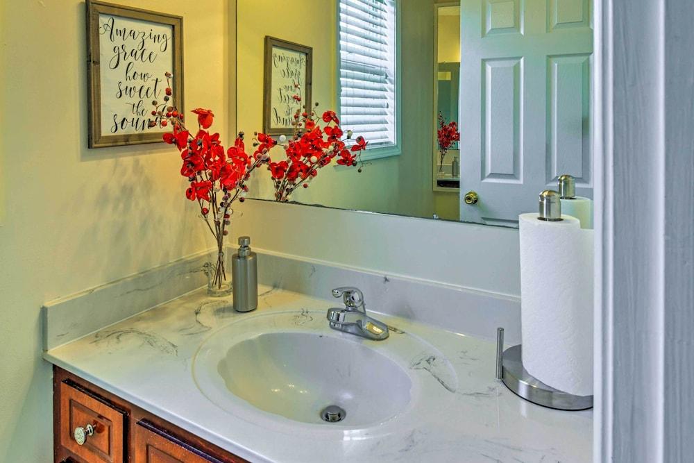 Pet-friendly Clarksville Home w/ Backyard!