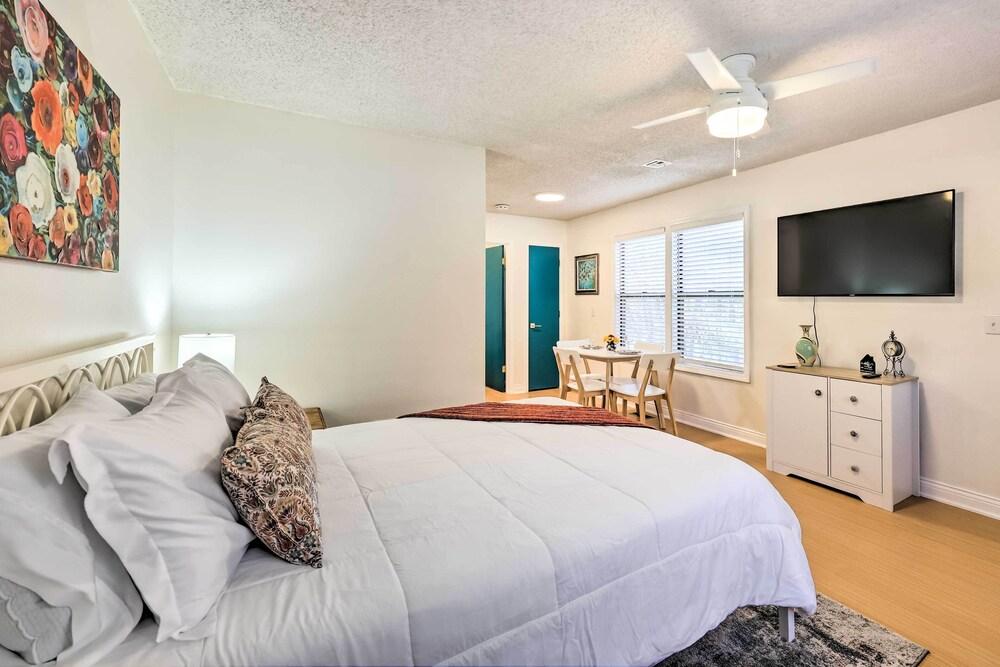 Studio in Eureka Springs - Ideally Located!