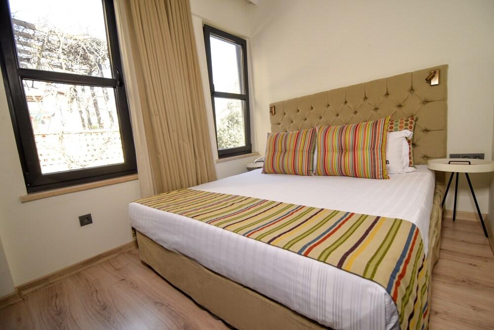 Exceptional Flat with Terrace -MUGE