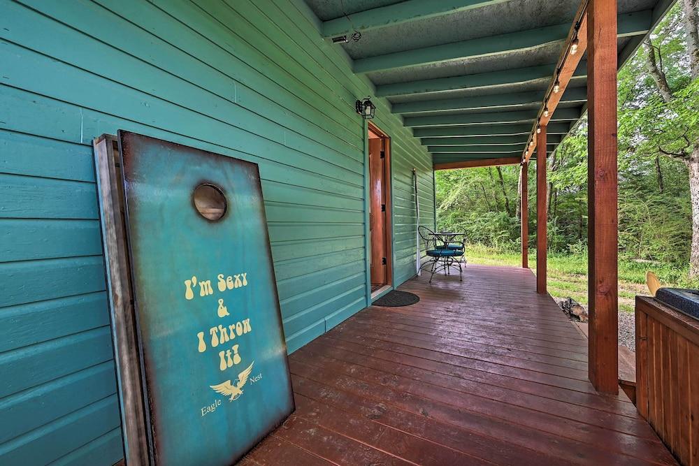 Eagle Nest - Eagletown Studio w/ Fire Pit!