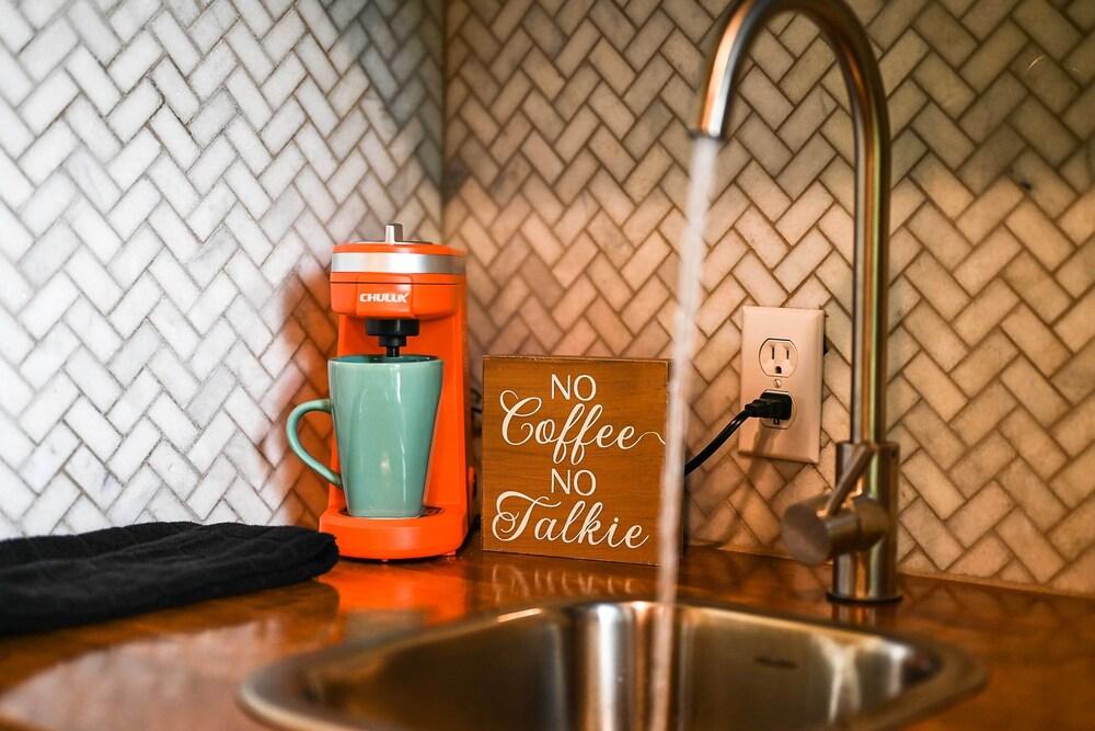 Eagle Nest - Eagletown Studio w/ Fire Pit!