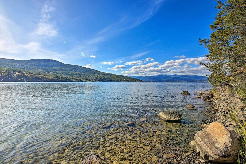 Lake Pend Oreille Home w/ Dock & Paddle Boards