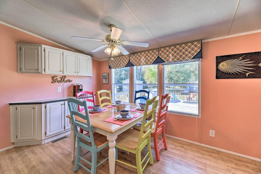 Atlantic Beach Home w/ Decks & Fire Pit