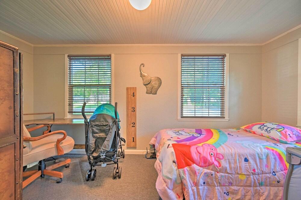 Winter Haven Abode Near Lakes & Attractions