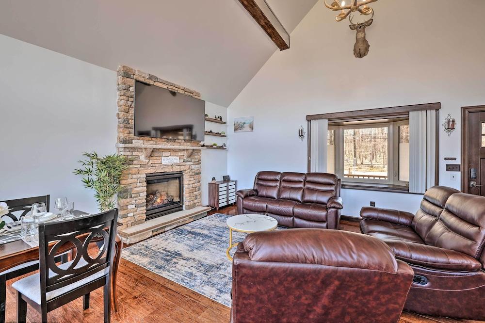 Stunning Lakefront House w/ Spacious Yard!