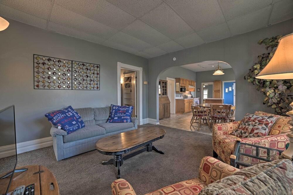 Manistee House w/ Deck, Fire Pit & Sunroom!