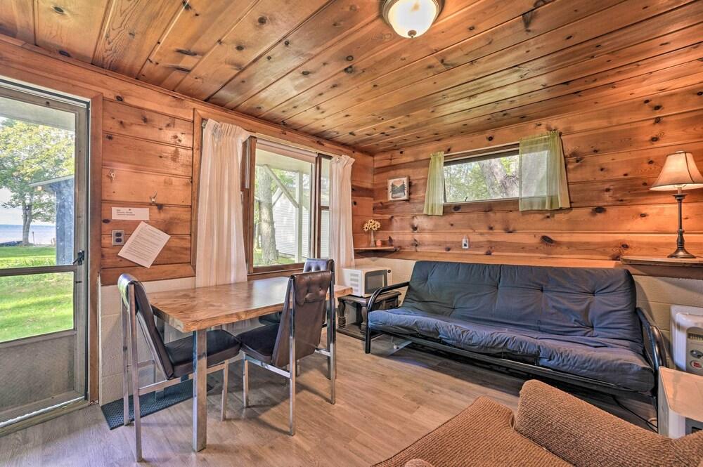 Ideally Located Cabin w/ Direct Lake Access!
