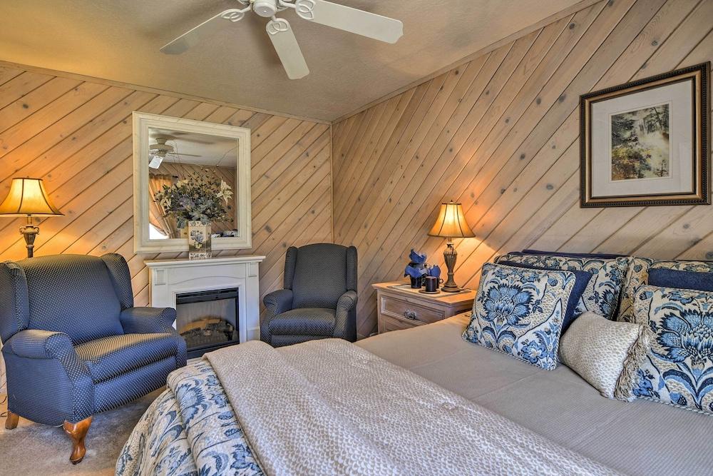 Sonora Home on 10 Resort Acres w/ Shared Pool!