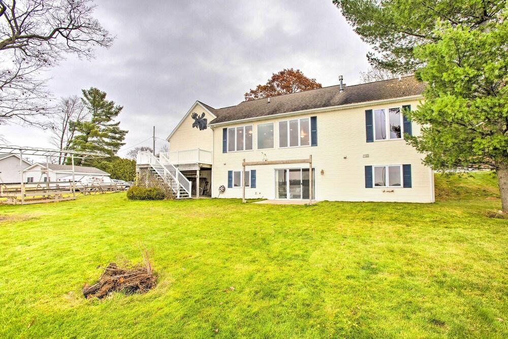 Waterfront Lake Mitchell Home w/ Sunset Views