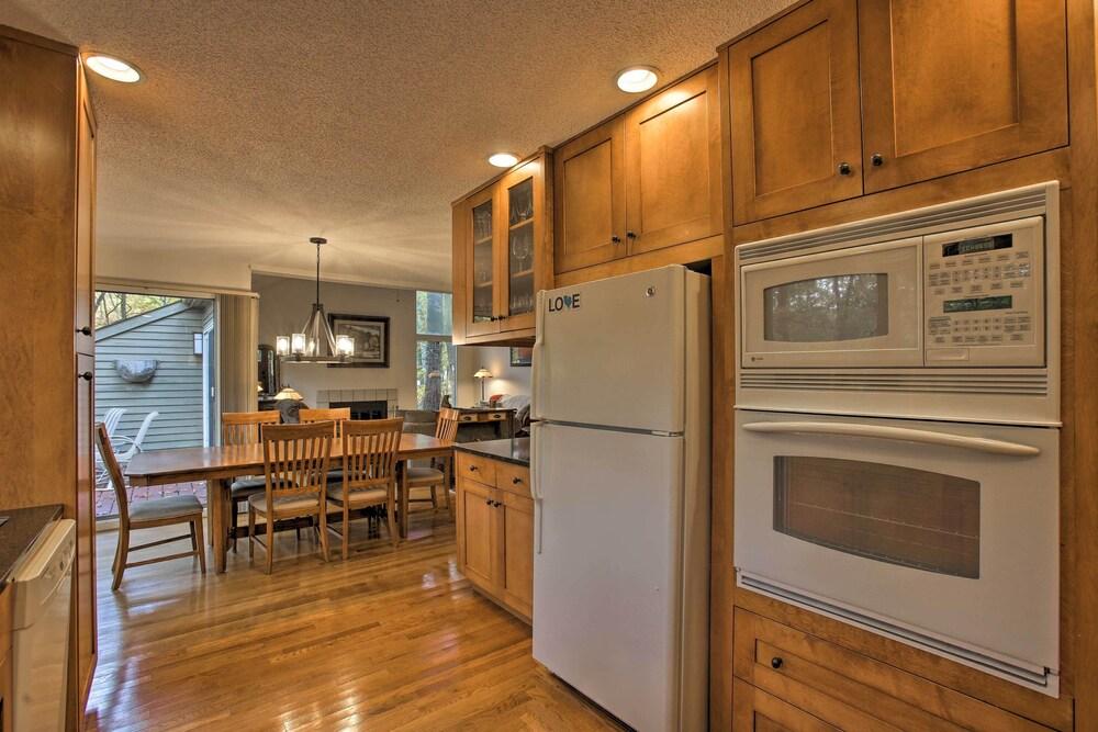 Inviting Resort Home w/ Grill & Beach Access!