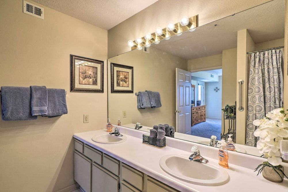 Inviting Branson Condo w/ Resort Amenities!