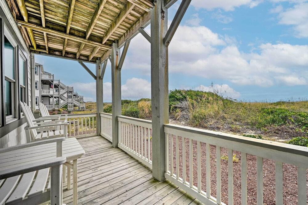 Chic Beachfront Emerald Isle Escape w/ Deck!