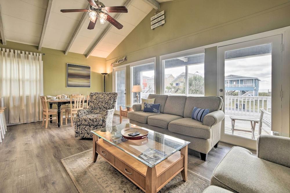 Holden Beach Family Abode - Steps to Ocean!