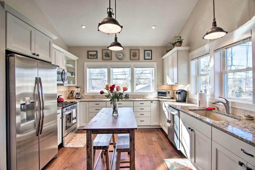 Downtown Lafayette, Colorado, Vacation Rental!