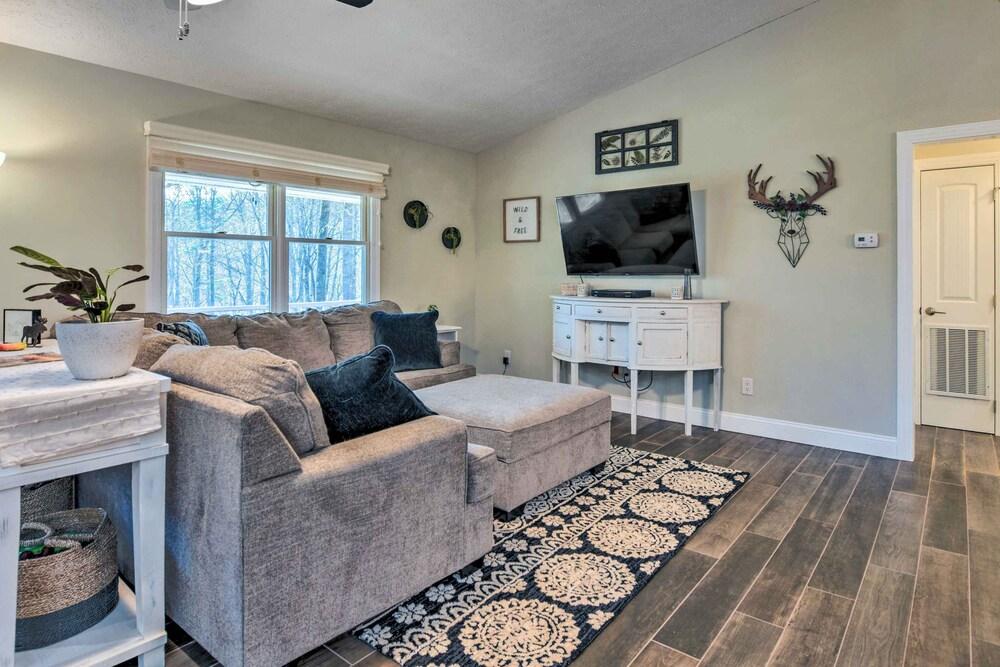 Secluded Franklin Retreat w/ Private Backyard