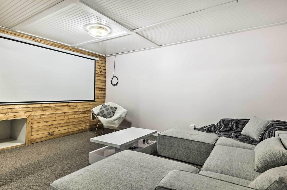 Pocono Summit Home w/ Fire Pit & Lake Access