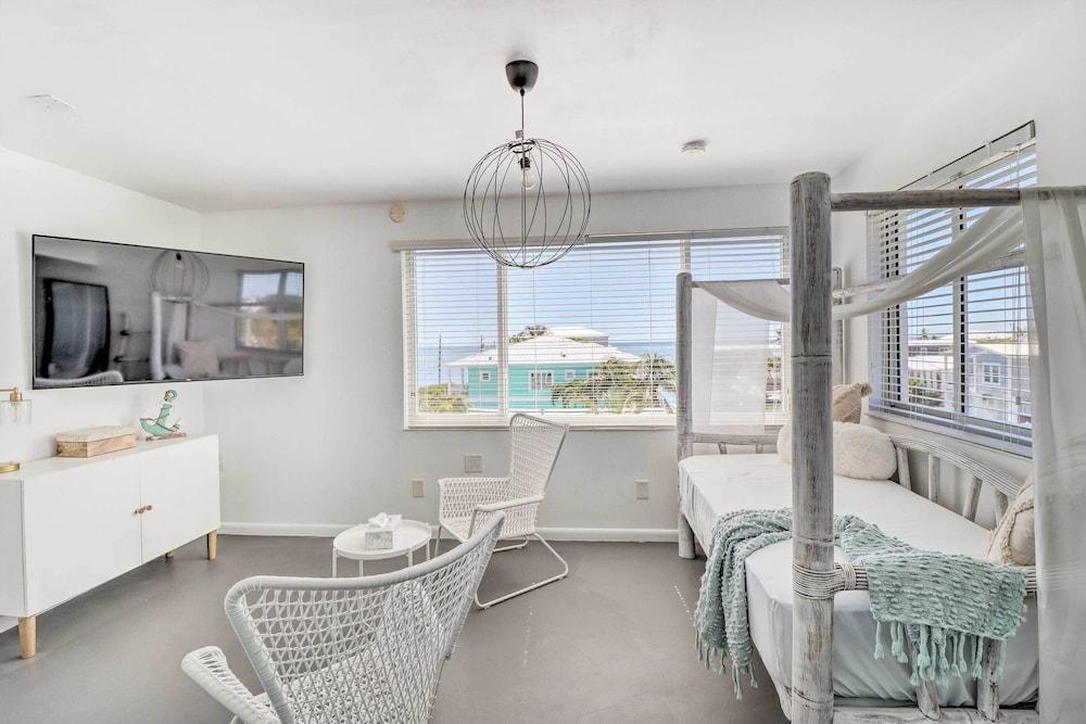 Canalfront Marathon Getaway < 4 Mi to Beaches