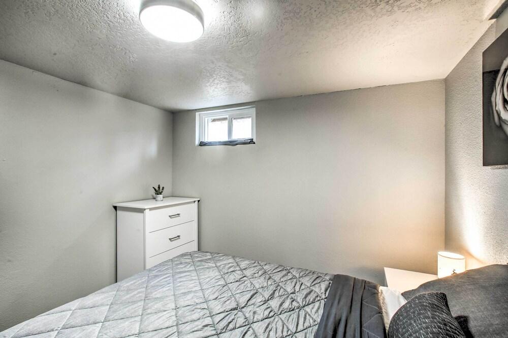 Quiet Apartment w/ Deck: Hiking, Lake & More!