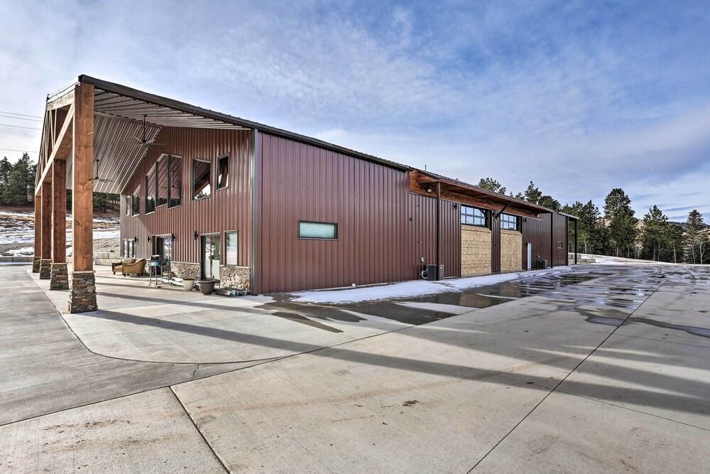 'whiskey Barrel Ranch' w/ Grill & Fire Pit!