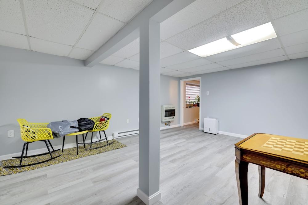 8 Mi to Tobyhanna State Park: Poconos Home!