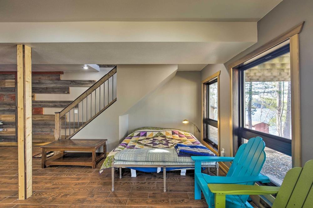 Inviting Irma Cottage w/ Silver Lake Access!