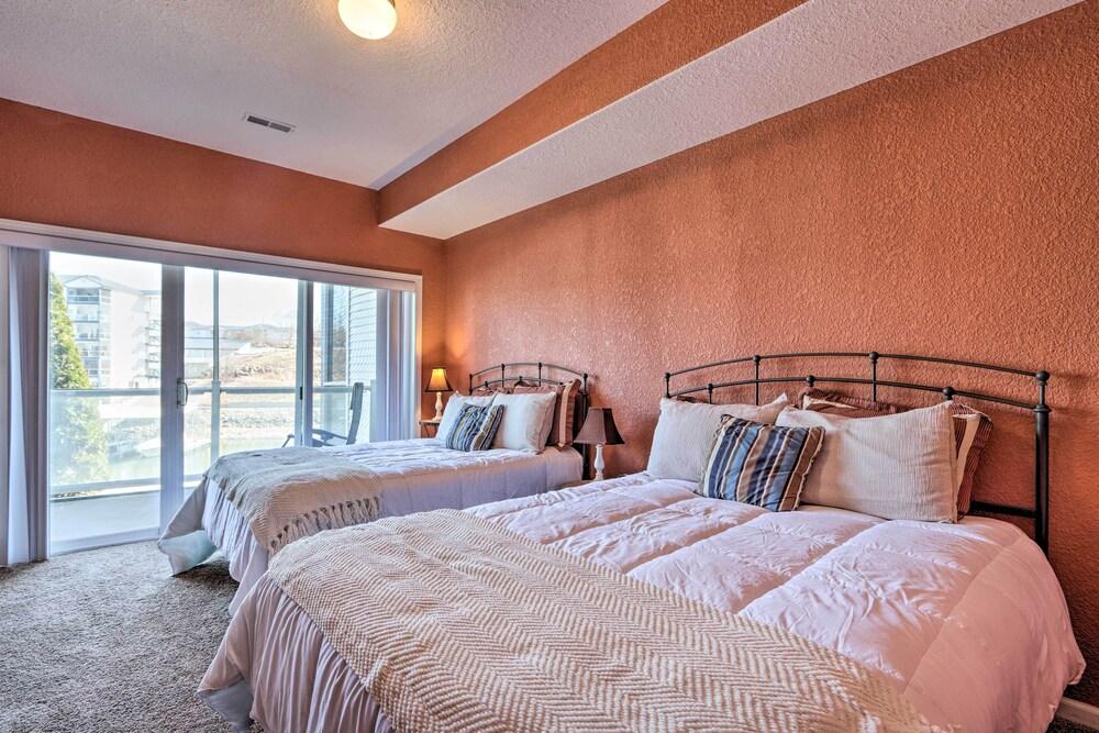 Water-view Lake Ozark Getaway w/ Pool Access!