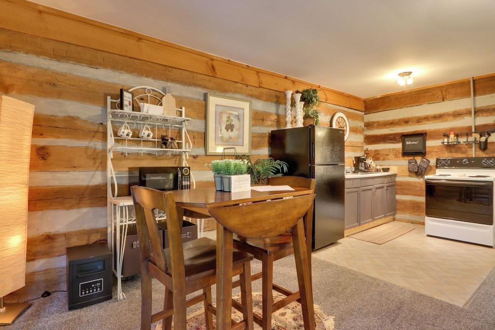 Riverfront Couple's Retreat in Smoky Mountains!