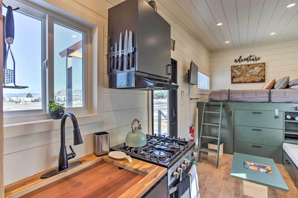 Cozy Montrose Studio Close to Mtn Adventures!