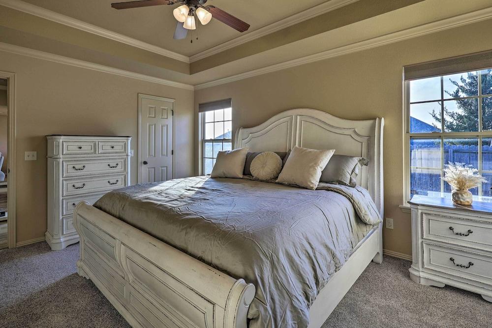 Elegant Vacation Rental w/ Private Yard!