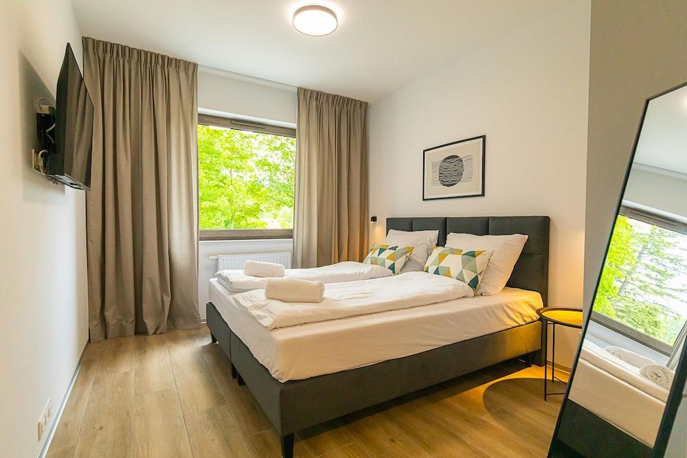 RentPlanet - Stone Hill