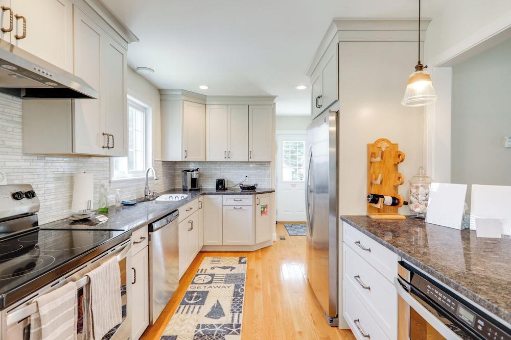 Walk to Pawcatuck River: Family-friendly Home!