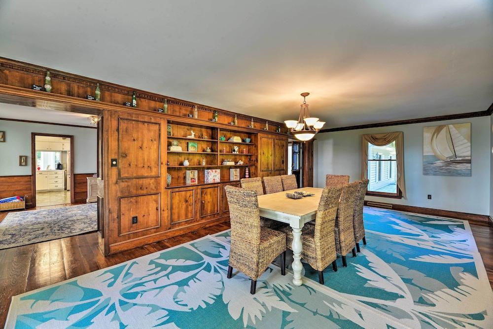 Bayfront Blounts Creek Home: Private Beach + Dock!