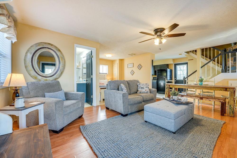 Charming Studio Home 12 Mi to Eureka Springs!