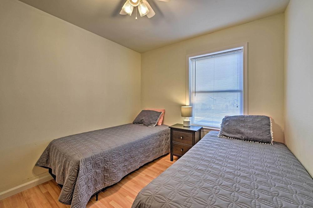 Charming Cottage - Steps to Point Pleasant Beach!