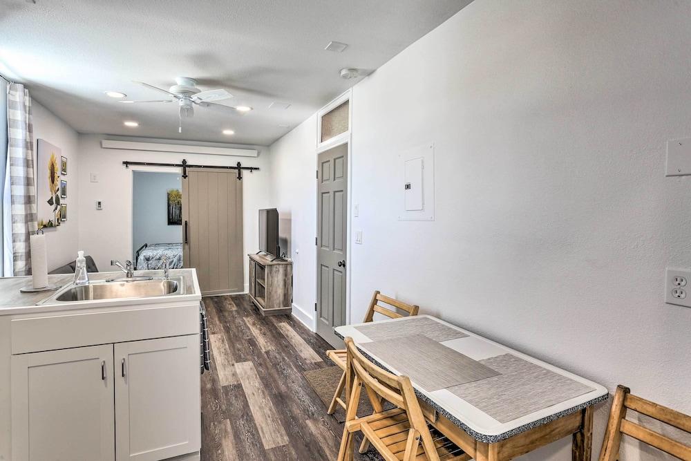 Modern Custer Apt - Walk to Shops & Dining!