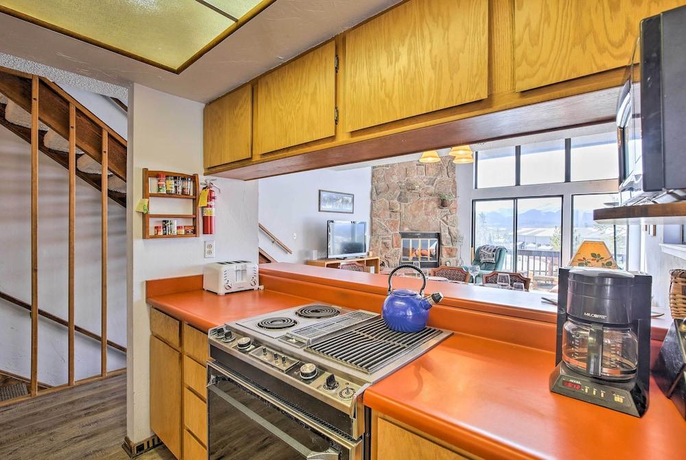 Bright Fraser Condo With Pool & Hot Tub Access!