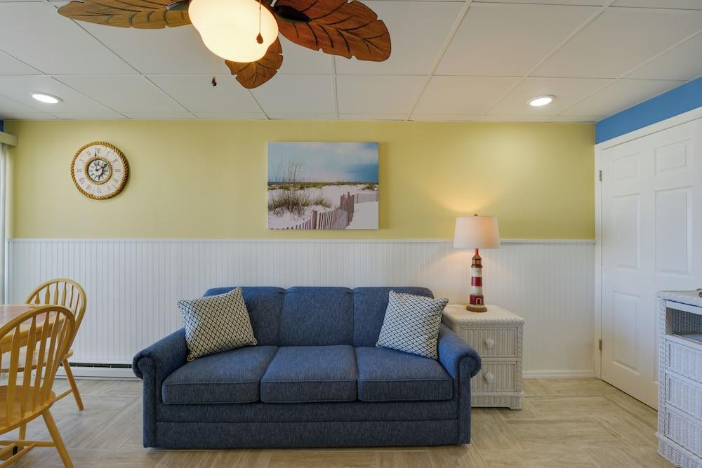 Updated Oceanside Condo - 5 Miles to Cape May!