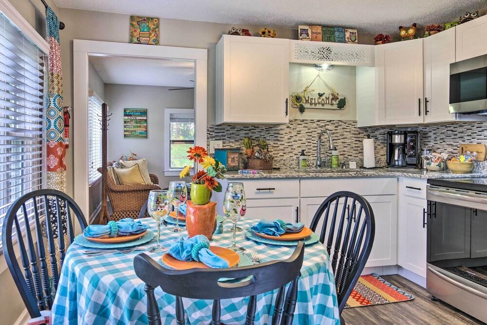 Shaw Creek Cottage w/ Fire Pit & Forest Views