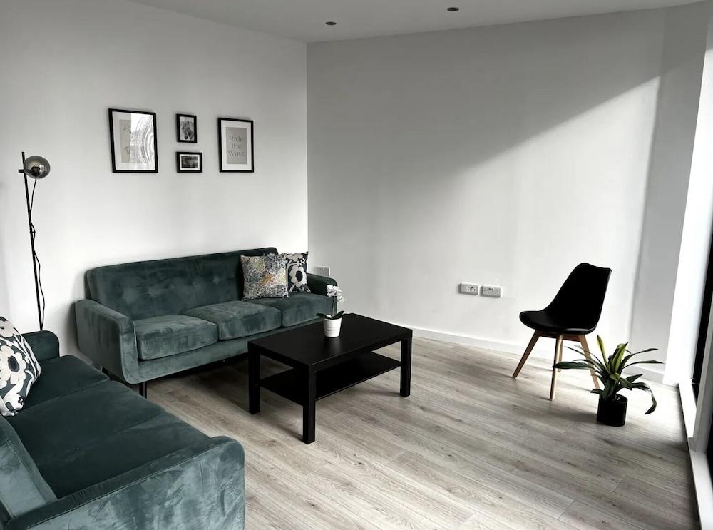 Manhattan Pad by condokeeper