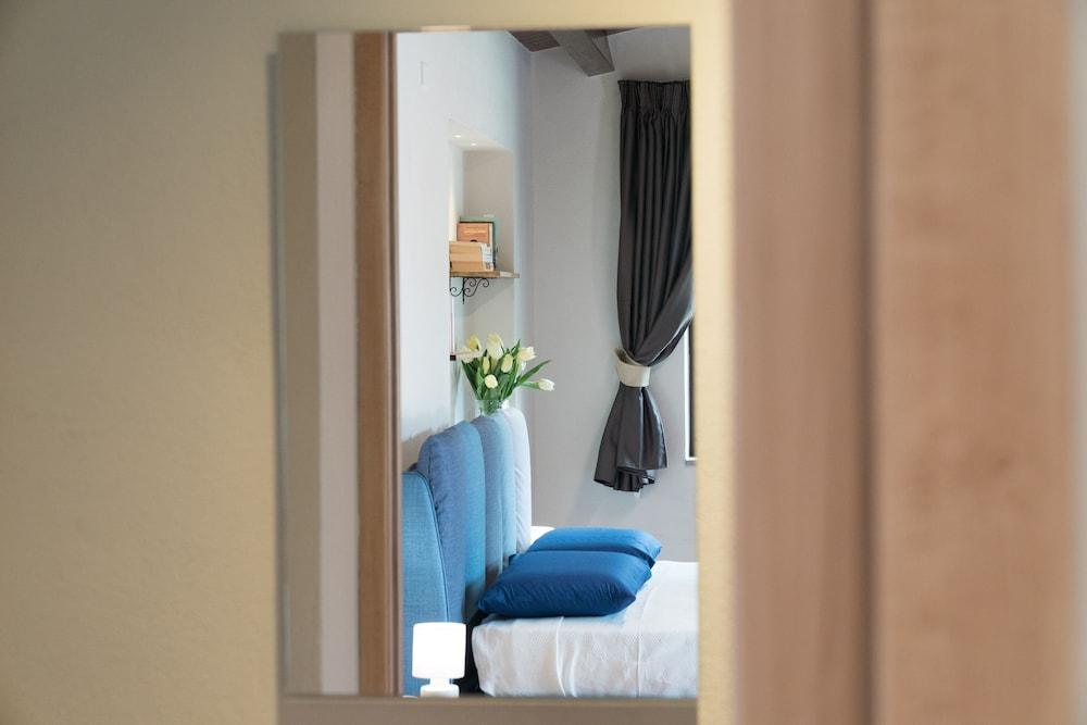 La Manica Luxury Rooms