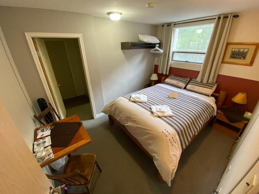 Stewart Mountain Lodge