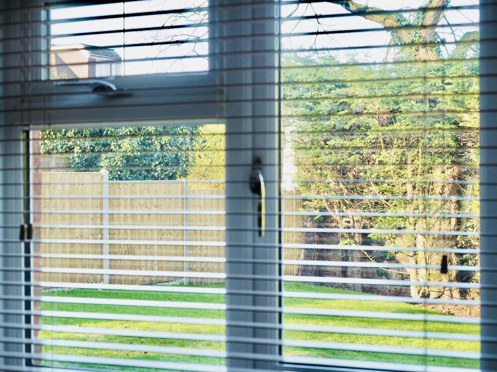 Farnborough 122 Park Road