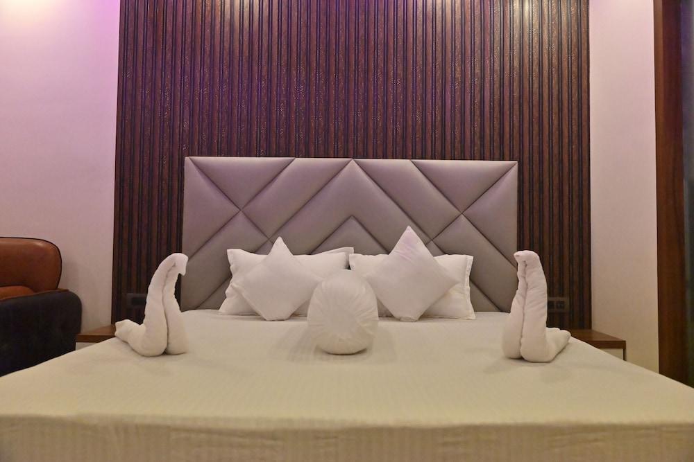 Moon Star Beach Resort