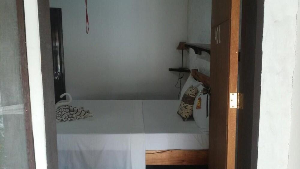 Puerto Galera Boutique Resort