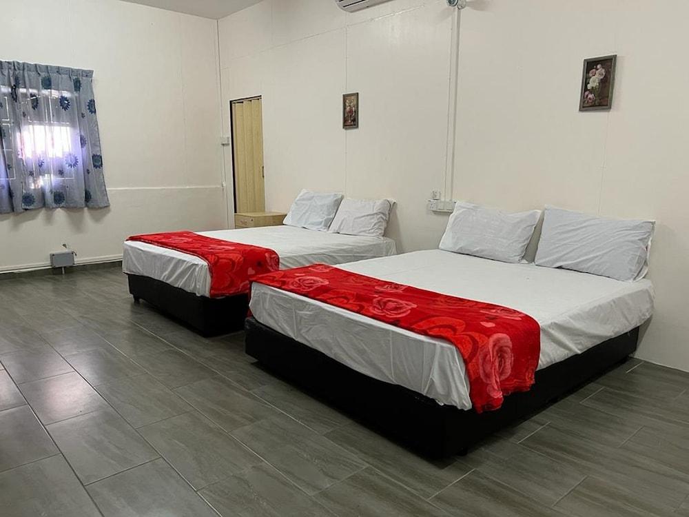 OYO 90786 Motel Merak