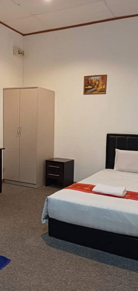 OYO 90785 Pandan Hotel