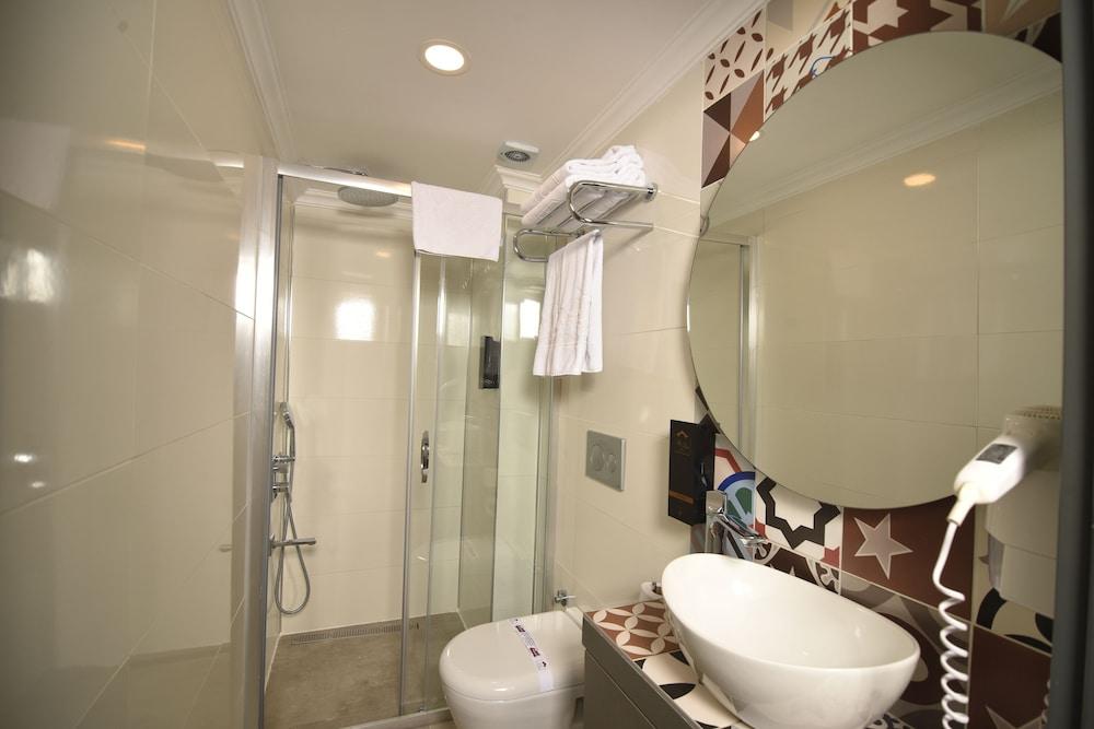 Modern Flat near Hadrian’s Gate -BAS